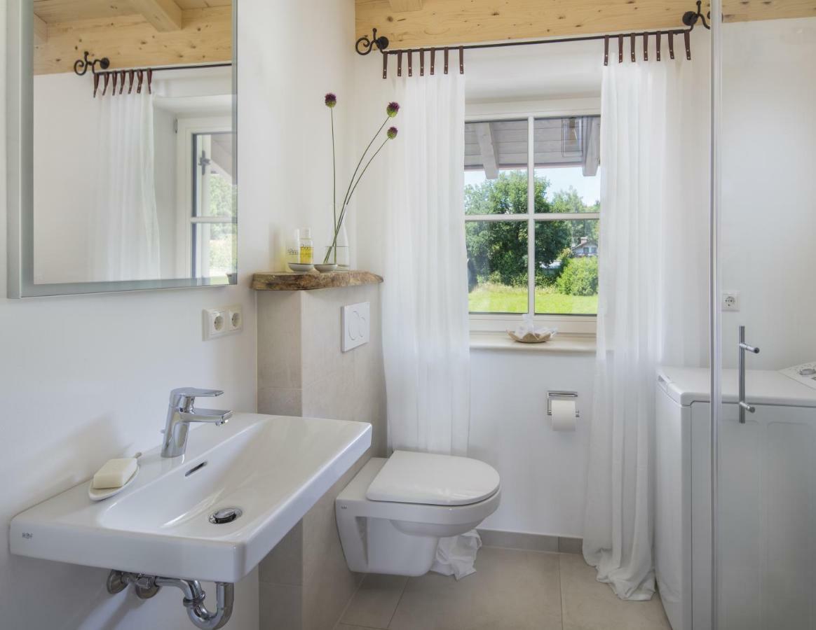 Ferienwohnung Chiemsee Breitbrunn am Chiemsee Bagian luar foto