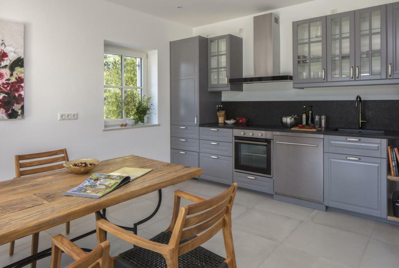 Ferienwohnung Chiemsee Breitbrunn am Chiemsee Bagian luar foto