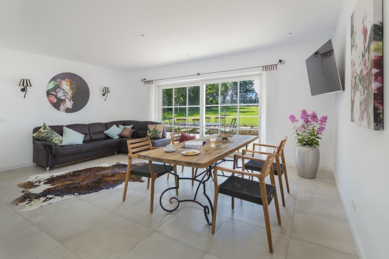 Ferienwohnung Chiemsee Breitbrunn am Chiemsee Bagian luar foto